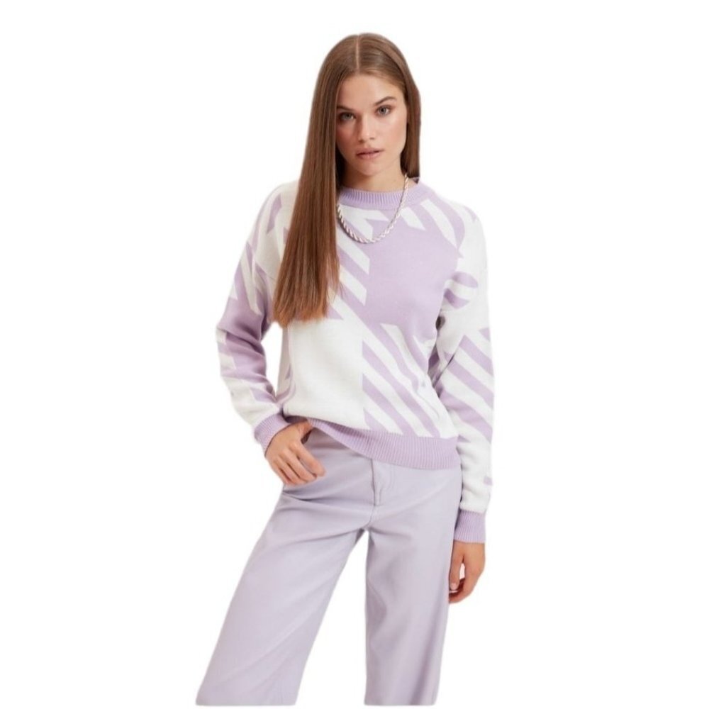 NWT Trendyol Lilac Colorblock Knit Sweater Size Medum
